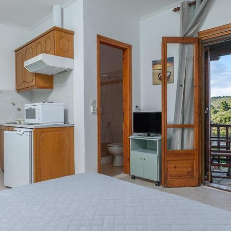 Studios Avra Agios Georgios  Bagian luar foto