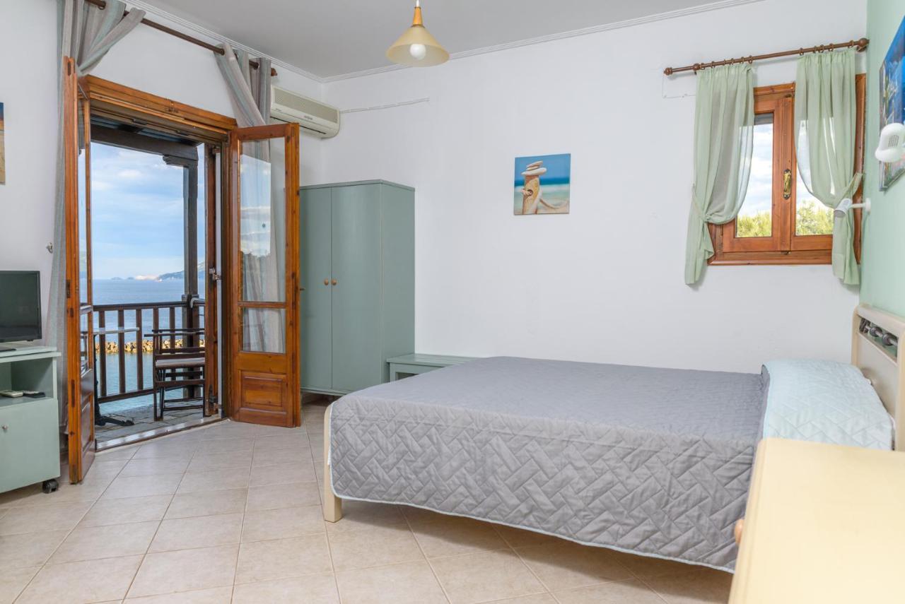 Studios Avra Agios Georgios  Bagian luar foto
