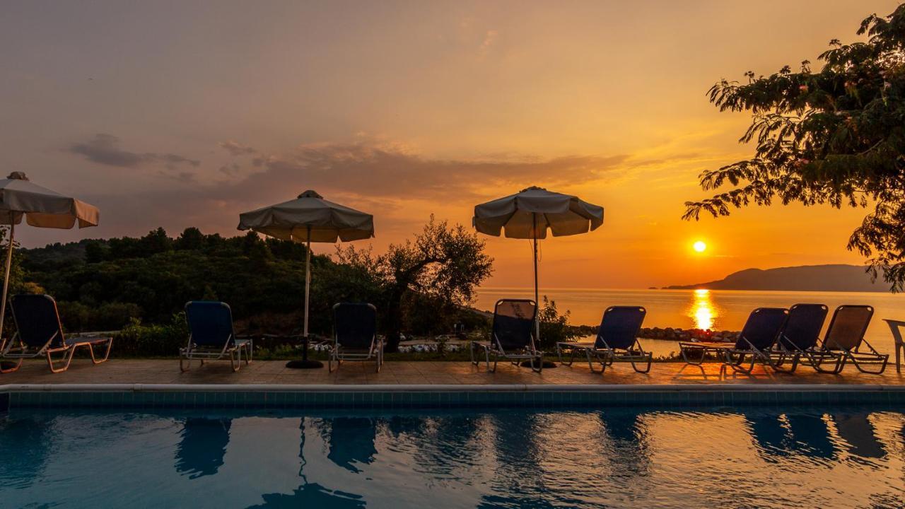 Studios Avra Agios Georgios  Bagian luar foto