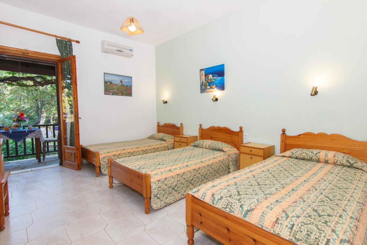 Studios Avra Agios Georgios  Bagian luar foto