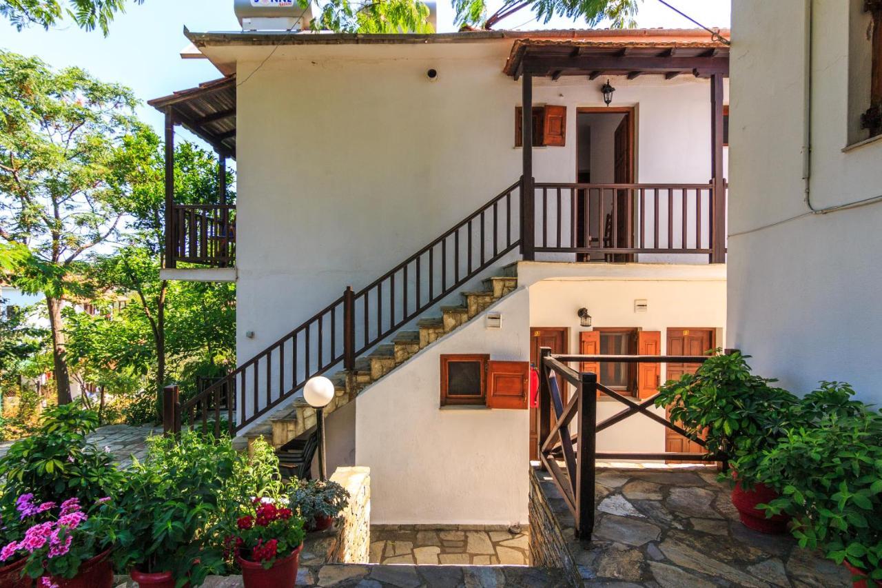 Studios Avra Agios Georgios  Bagian luar foto